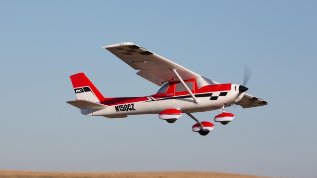 e flite carbon z cessna 150 review