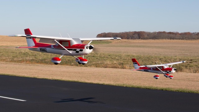 e flite carbon z cessna 150 review