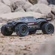 Arrma 1/10 VORTEKS 4X2 BOOST MEGA 550 Brushed Stadium Truck RTR met batterij en oplader, Gunmetal